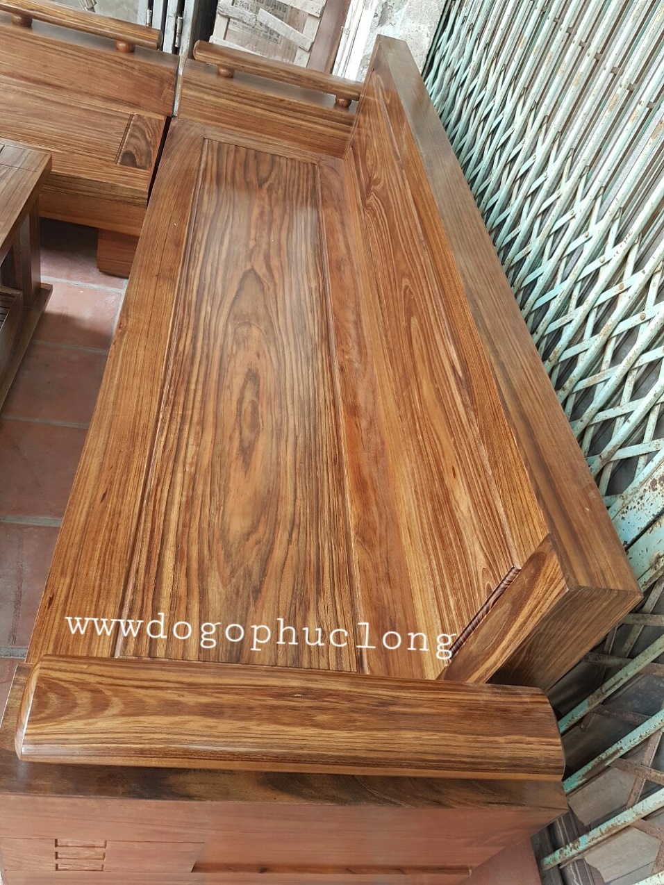 sofa gỗ hiện đại 2