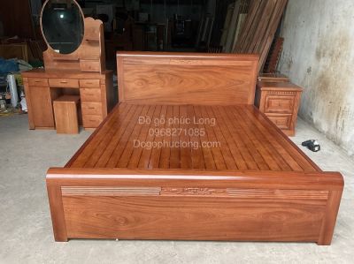 Chọn mẫu giường gỗ tự nhiên giá rẻ đẹp